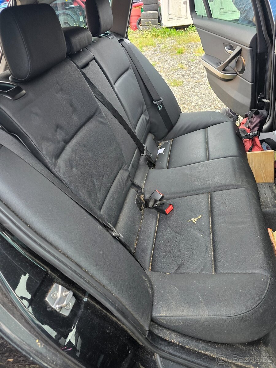 BMW E91 ,E90 318d r.2010 facelift na ND - 7