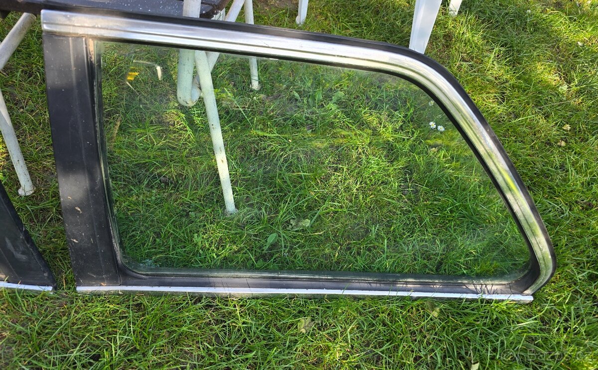 Bmw e30 coupe boční okna - 7