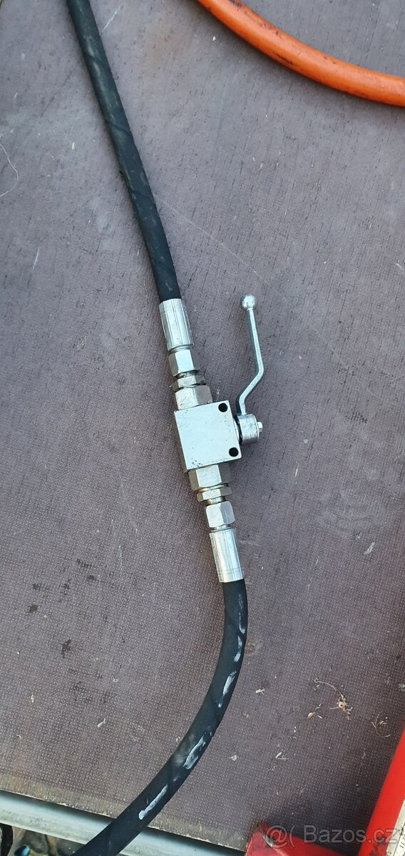 hydraulická pumpa s pístnicí - 7