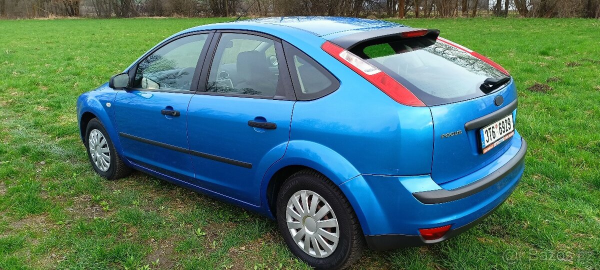 FORD Focus 1.6 74kW rok 2005 - 7