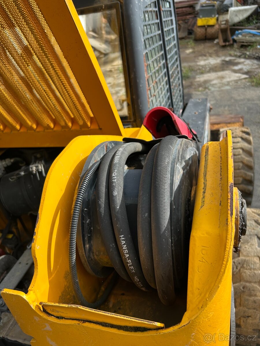 JCB Smykový nakladač - 7