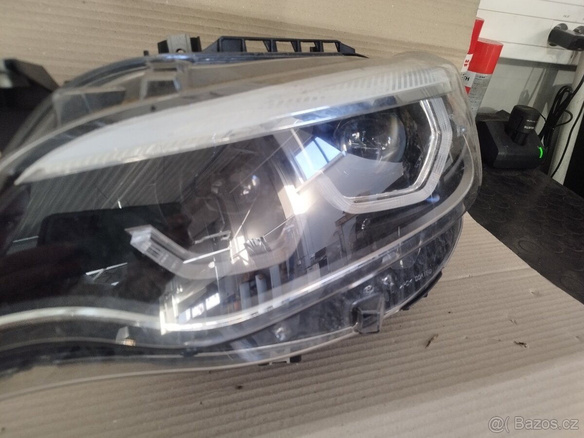 BMW M2 světla 8738686 8738685 - 7