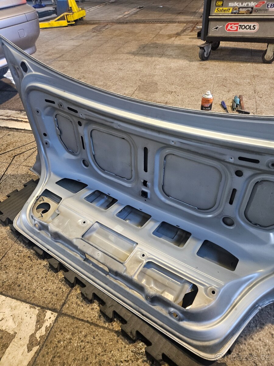 Víko kufru bmw e39 sedan - 7