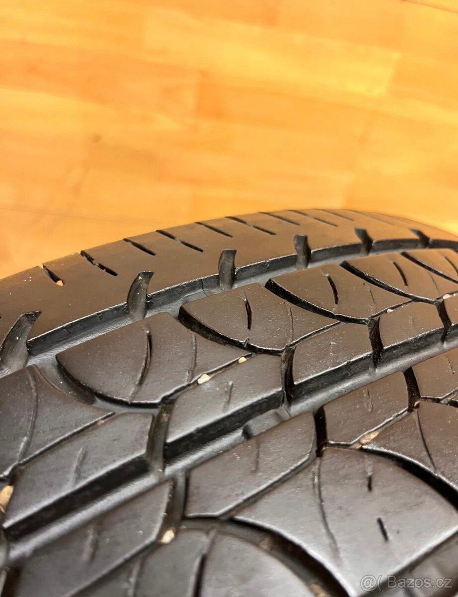 Letní pneu 215/70/15C - 7