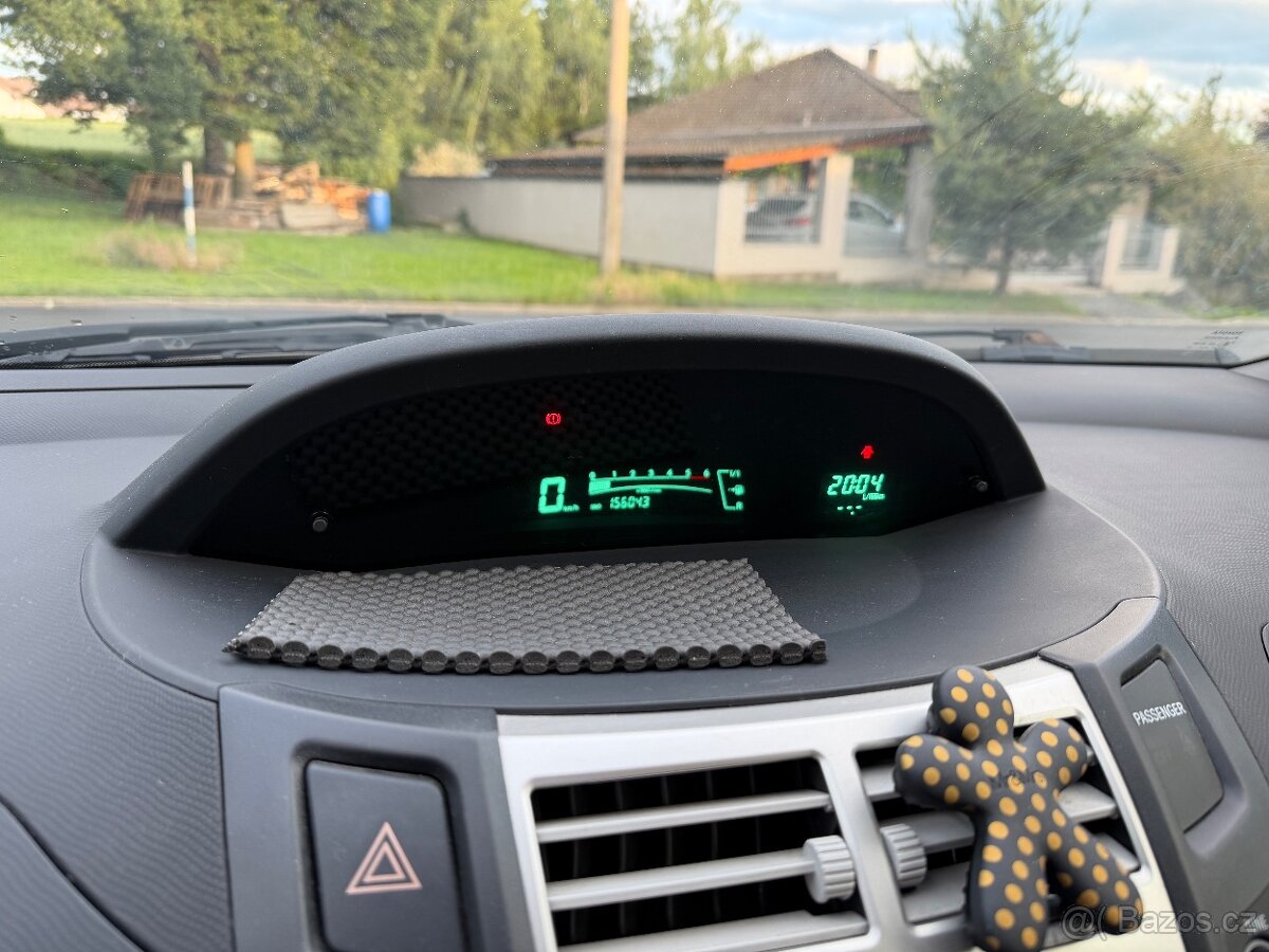 Toyota Yaris 1.4D-4D - 7