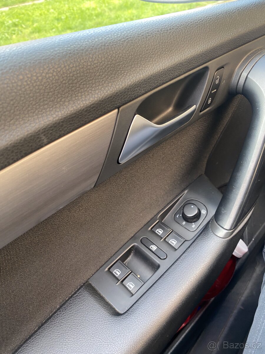 Volkswagen Passat B7 Variant 16.TDI - 7