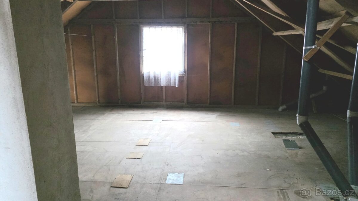 Prodej rodinného domu 4+1 v obci Rousměrov, okr. Žďár nad Sá - 7