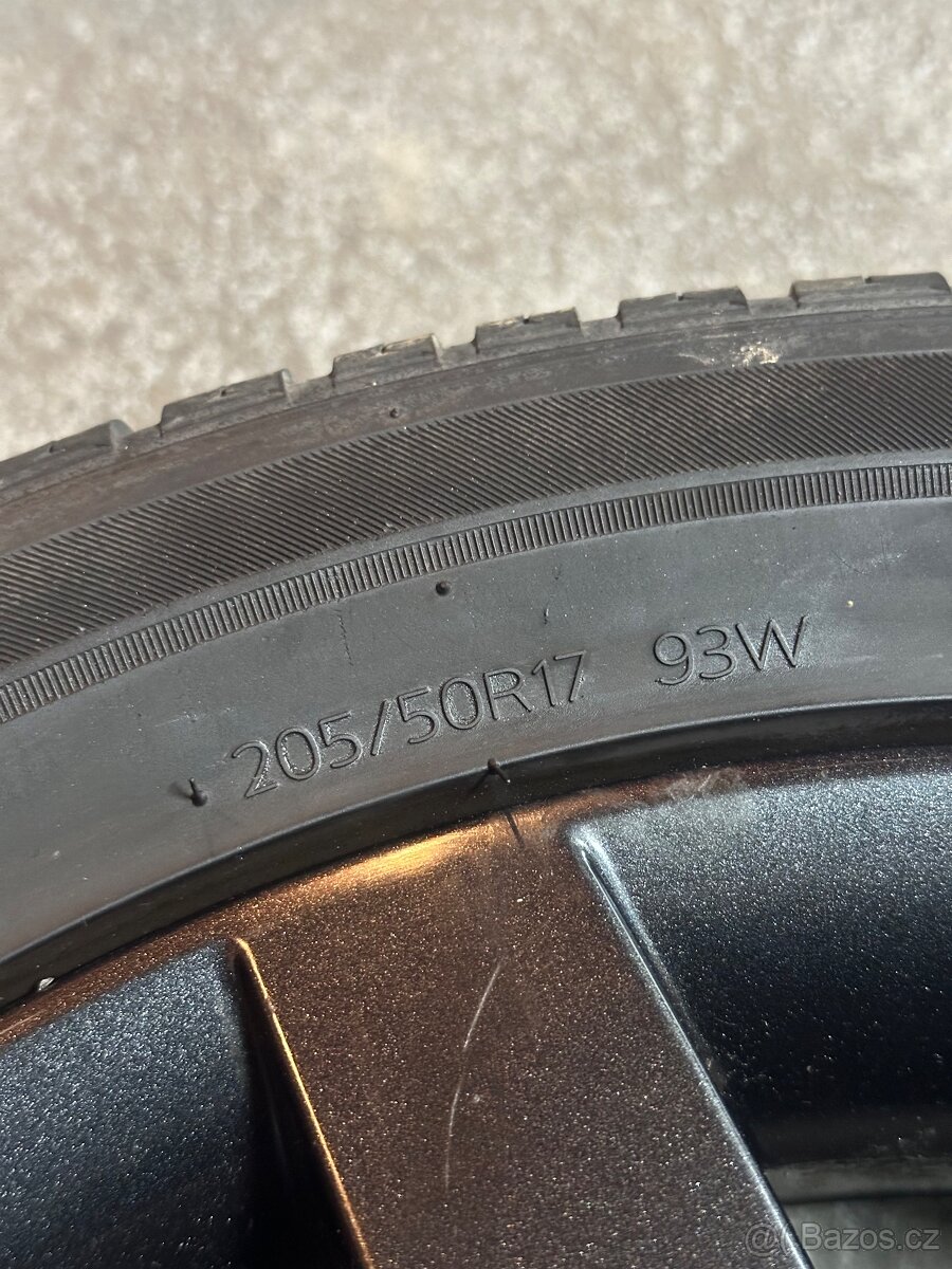 ALU Kola ŠKODA 5x112 R17 CRYSTAL Zimní Pneu 205/50/17 - 7