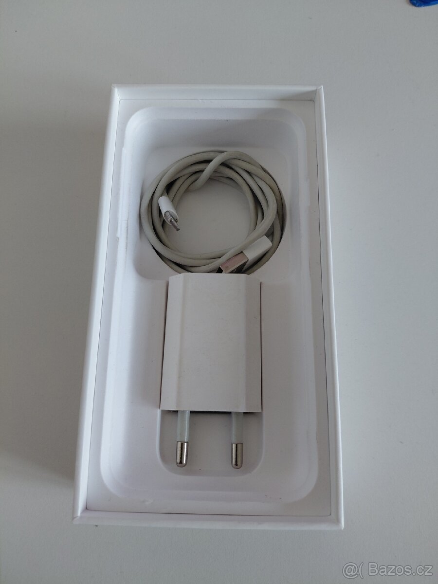 iPhone 7 128gb BLACK TOP STAV - 7