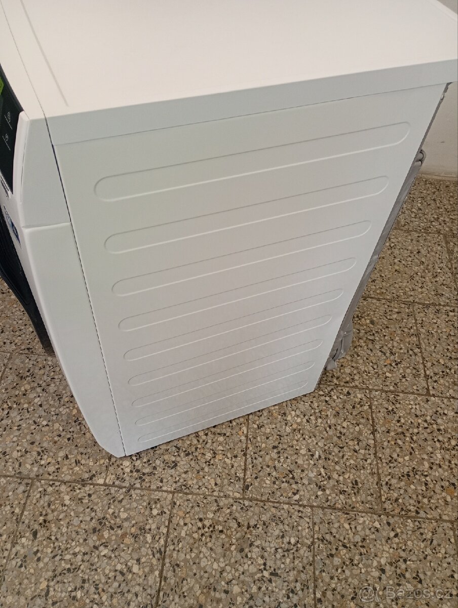 Sušička prádla s tepelným čerpadlem AEG - 7