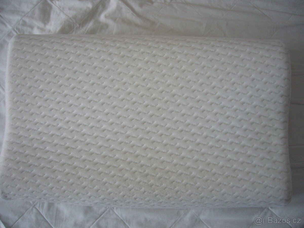 Prodám anatomický polštář zn. Wellpur - 7