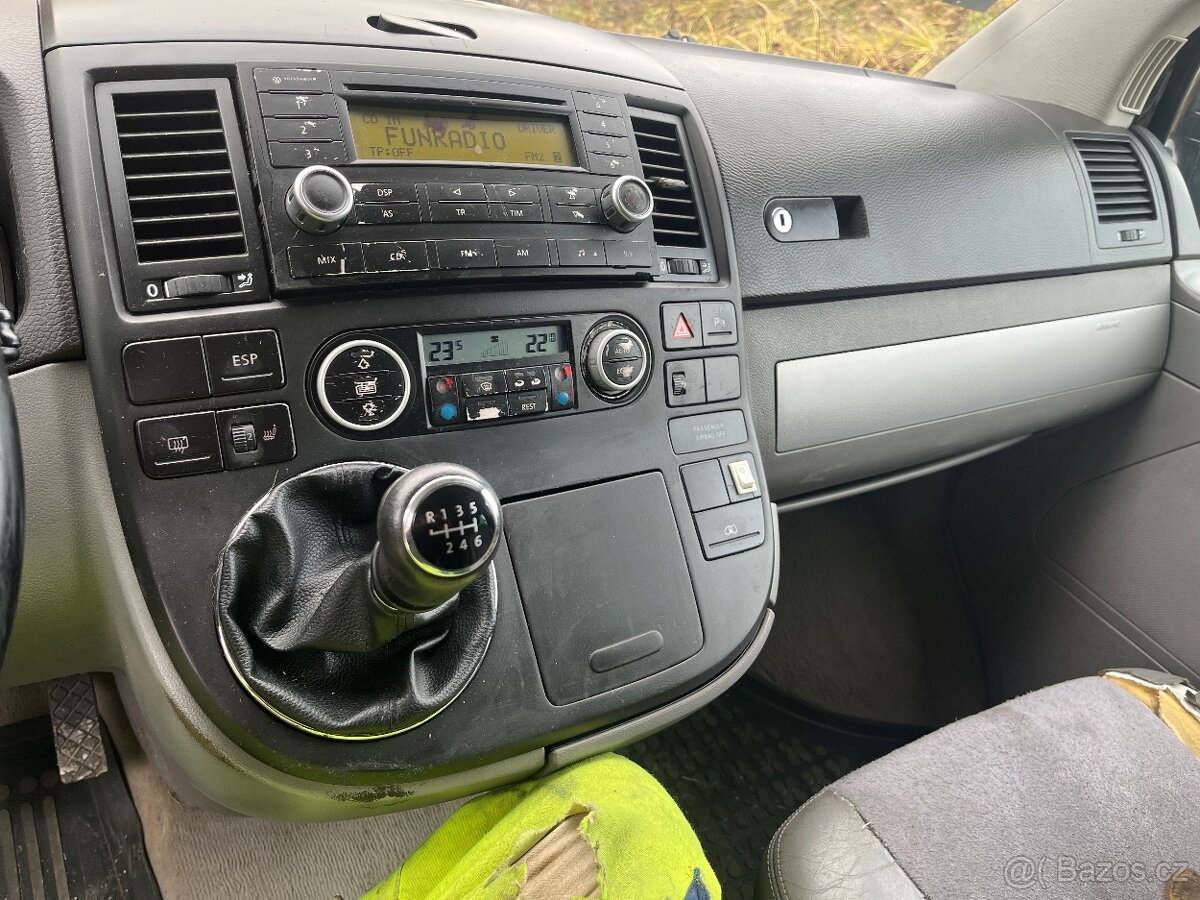 vw multivan 2,5 tdi 96kw - 7