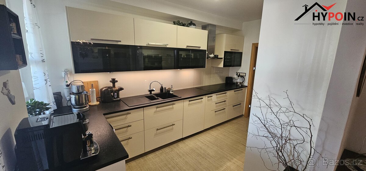 EXKLUZIVNÍ BYT 5+KK S VELKOU TERASOU, DVOJGARÁŽÍ V DOMĚ A PE - 7