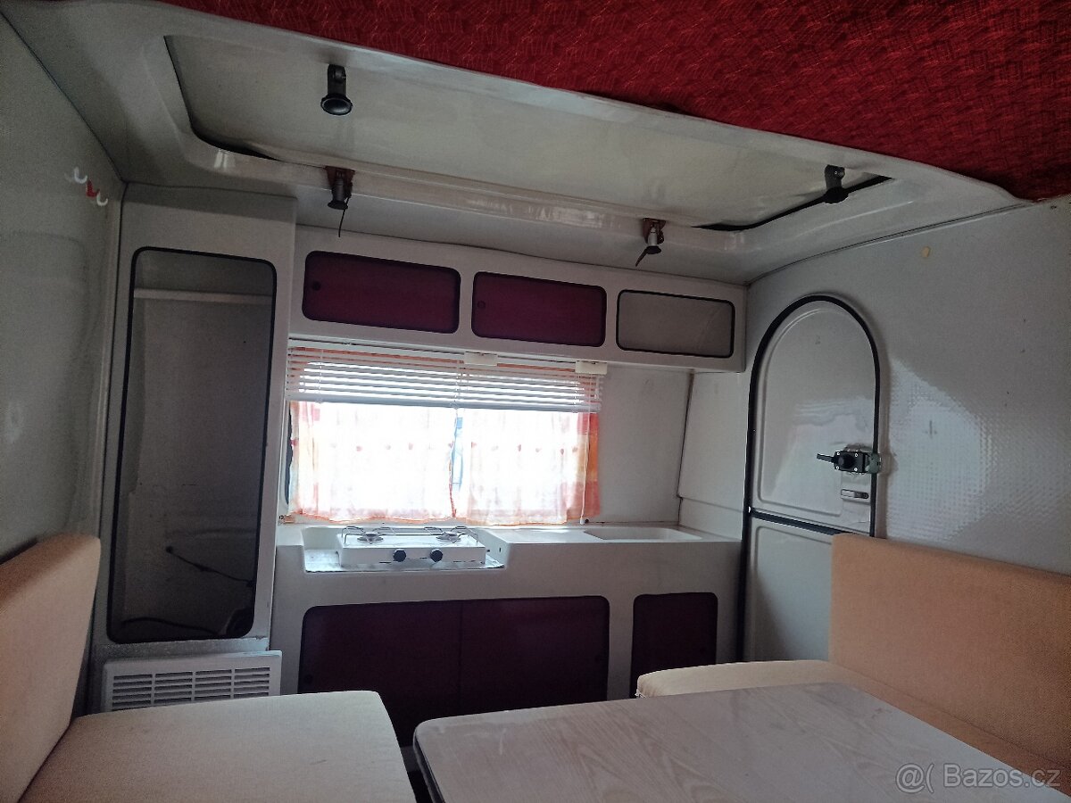 Obytný přívěs QEK Junior + před stan - 7