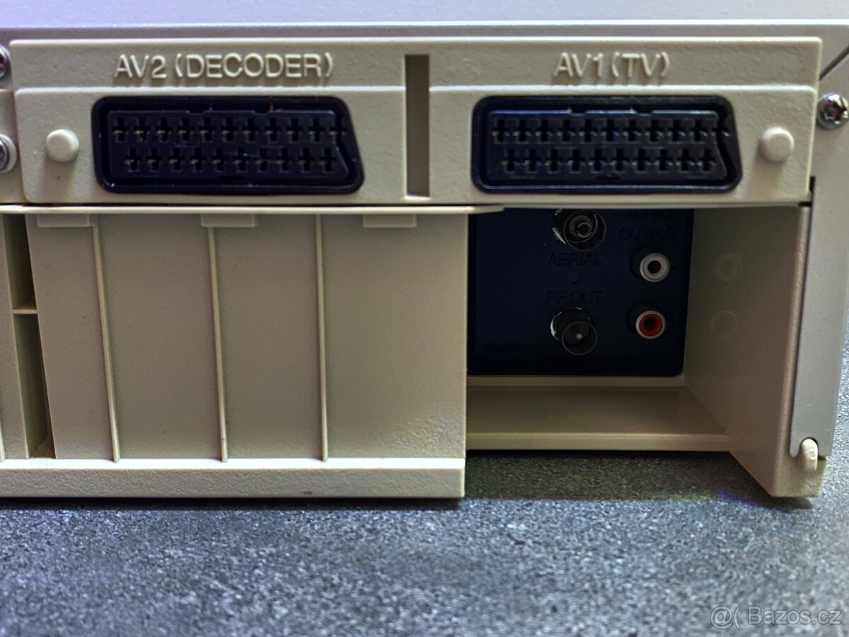 Zánovní videorekordér FUNAI 27D-860 v TOP stavu - 7