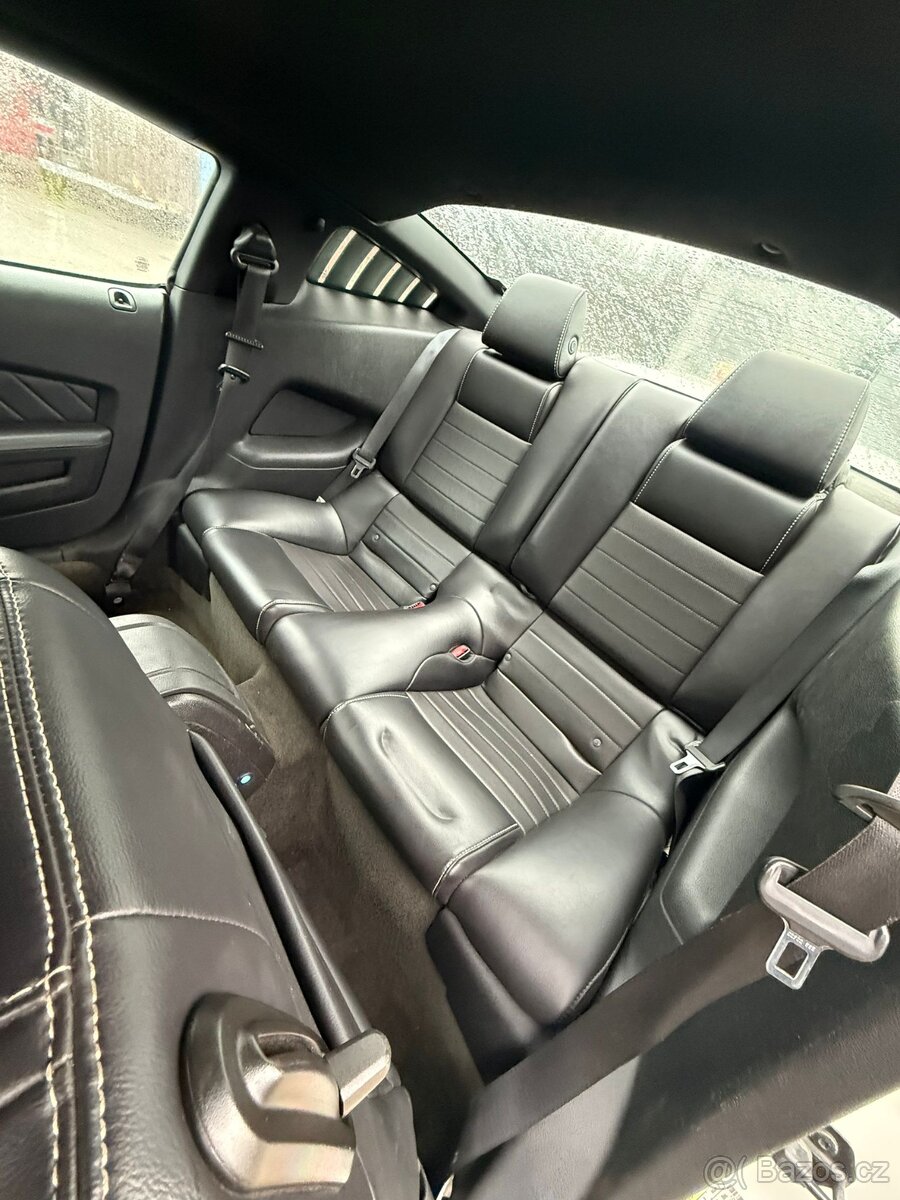 Ford mustang 2013 premium 3.7 - 7