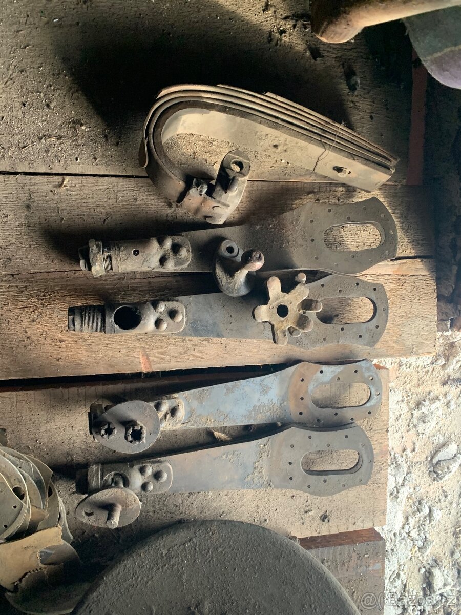 Austro Daimler ADR r.v. 1928-30 prodam hlinikovou kapotu , c - 7