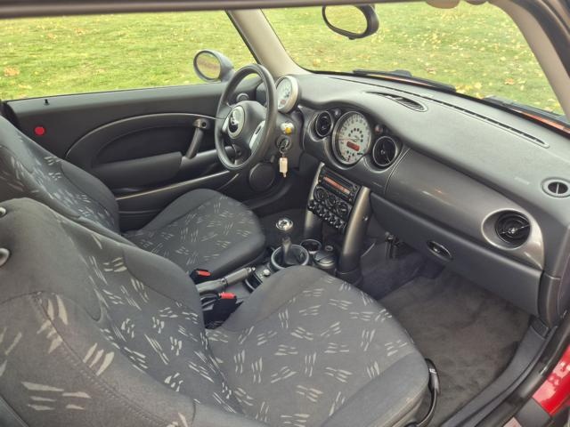 Prodám Mini One 1.6i 66kw R50 - KLIMATIZACE - 7