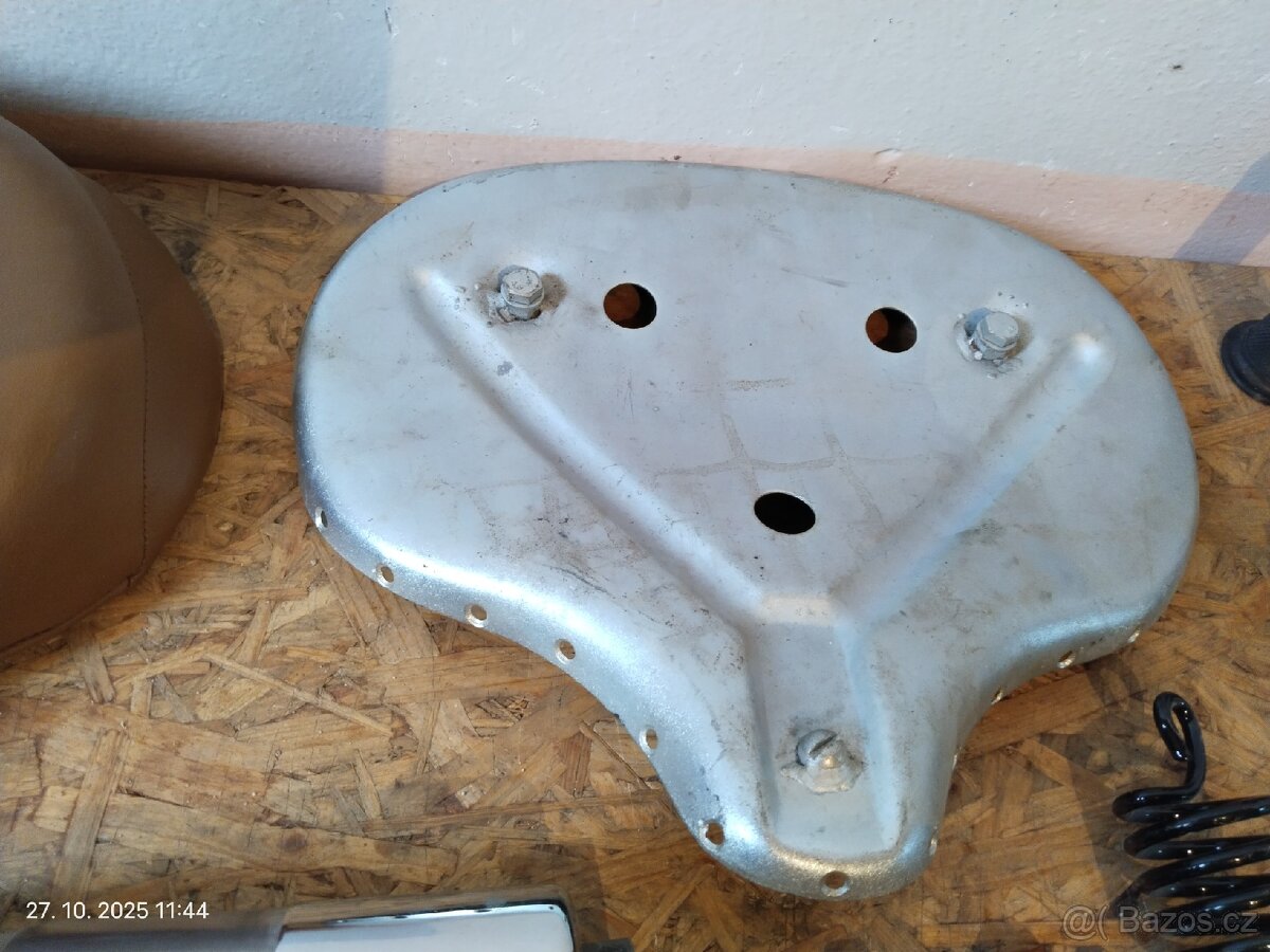 Jawa pérák, Ogar 350, ČZ 150C, Jawetta, pařez - 7