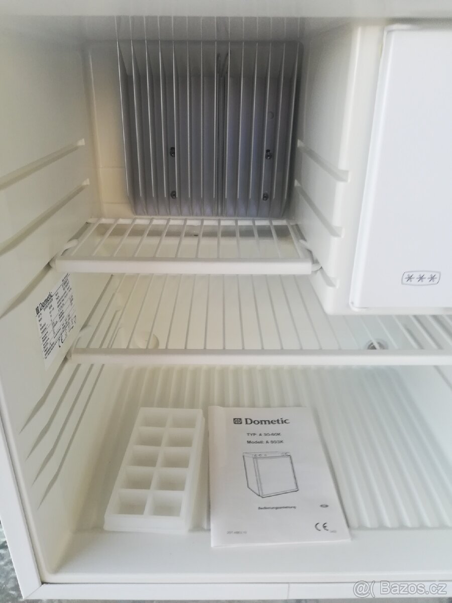 Absorpční lednička s mrazákem kombinovaná Dometic A803KF - 7