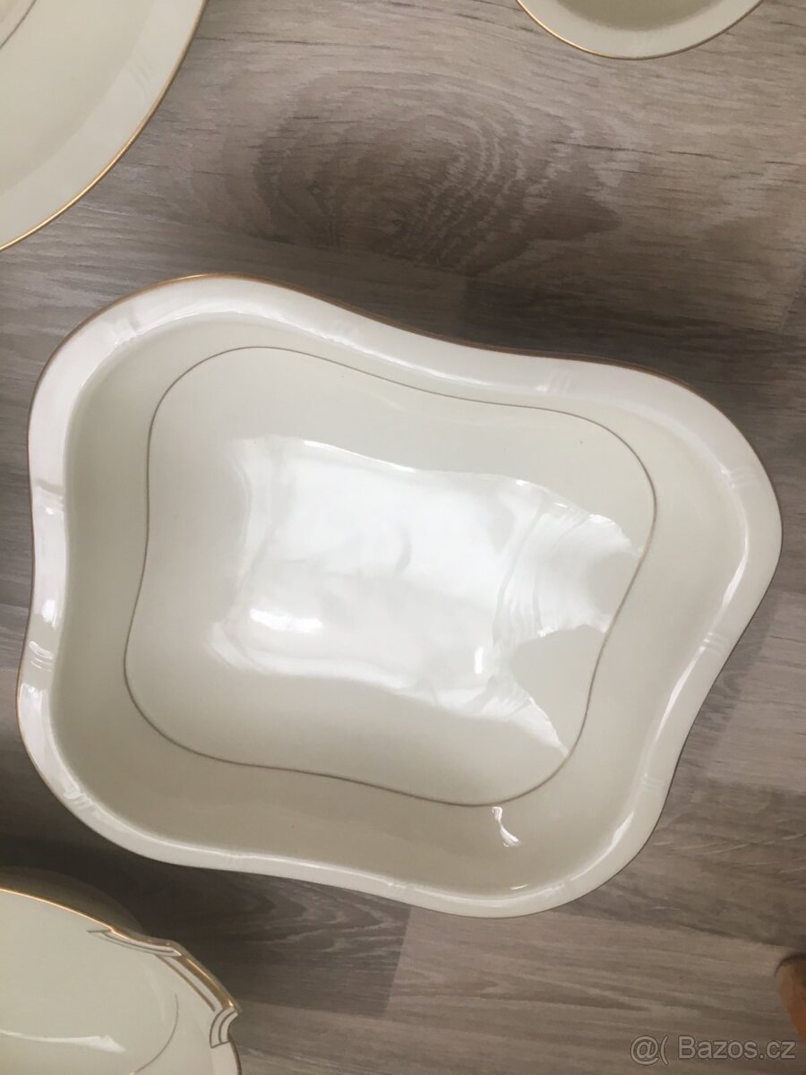 Porcelanový servis pro 12 osob - 7