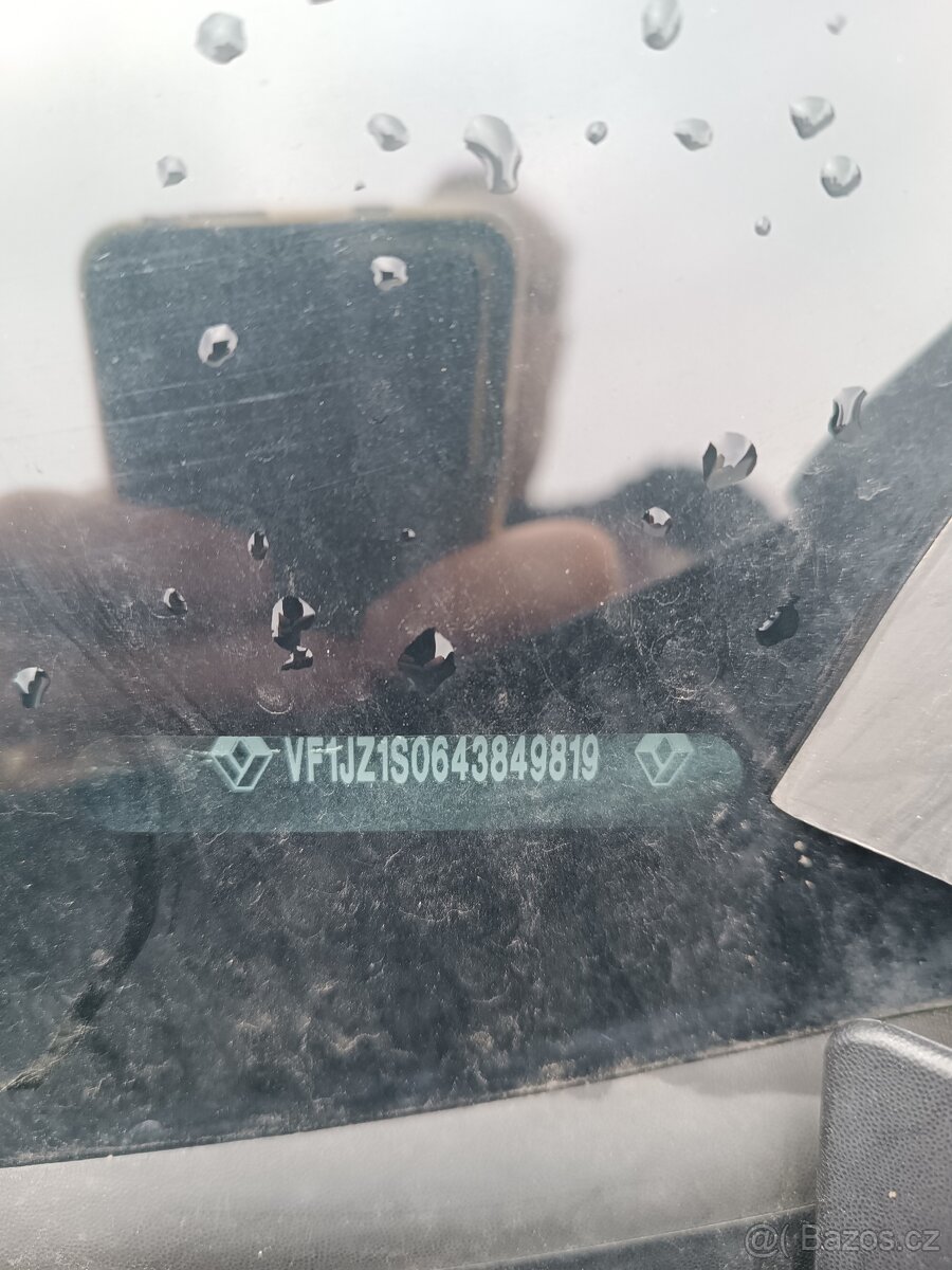 Renault Scénic 1.9 dCi 96 kW - 7