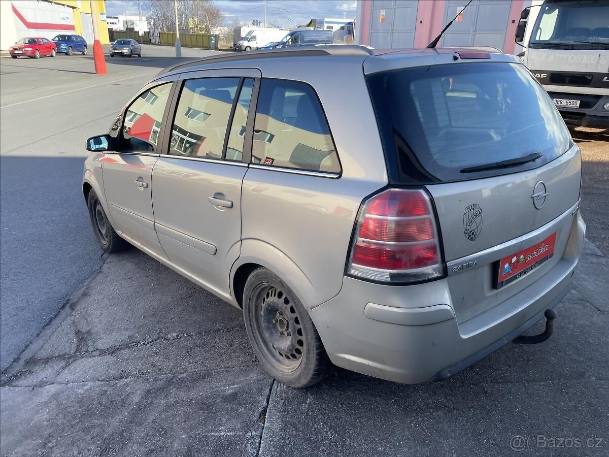 Opel Zafira 1,9 CDTI"88kW"7.míst"Servis - 7