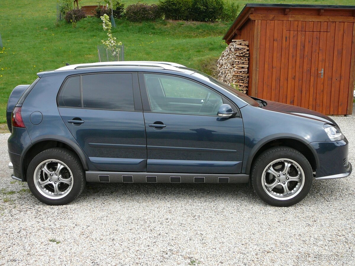 VW Golf Country - 7