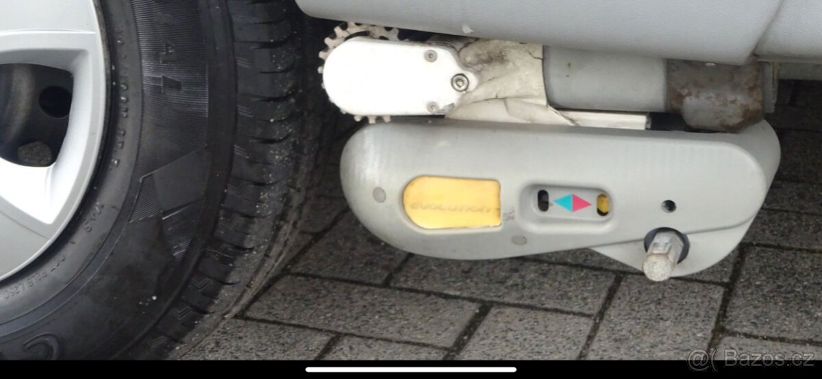 Dethleffs Camper 490 z roku 2002 - 7