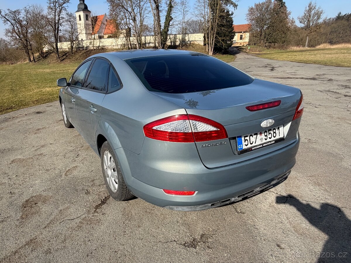 Ford Mondeo 2.0i - 7