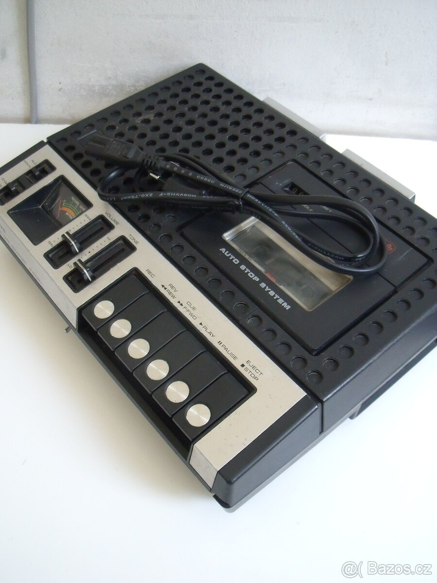 Magnetofon SANYO - 7