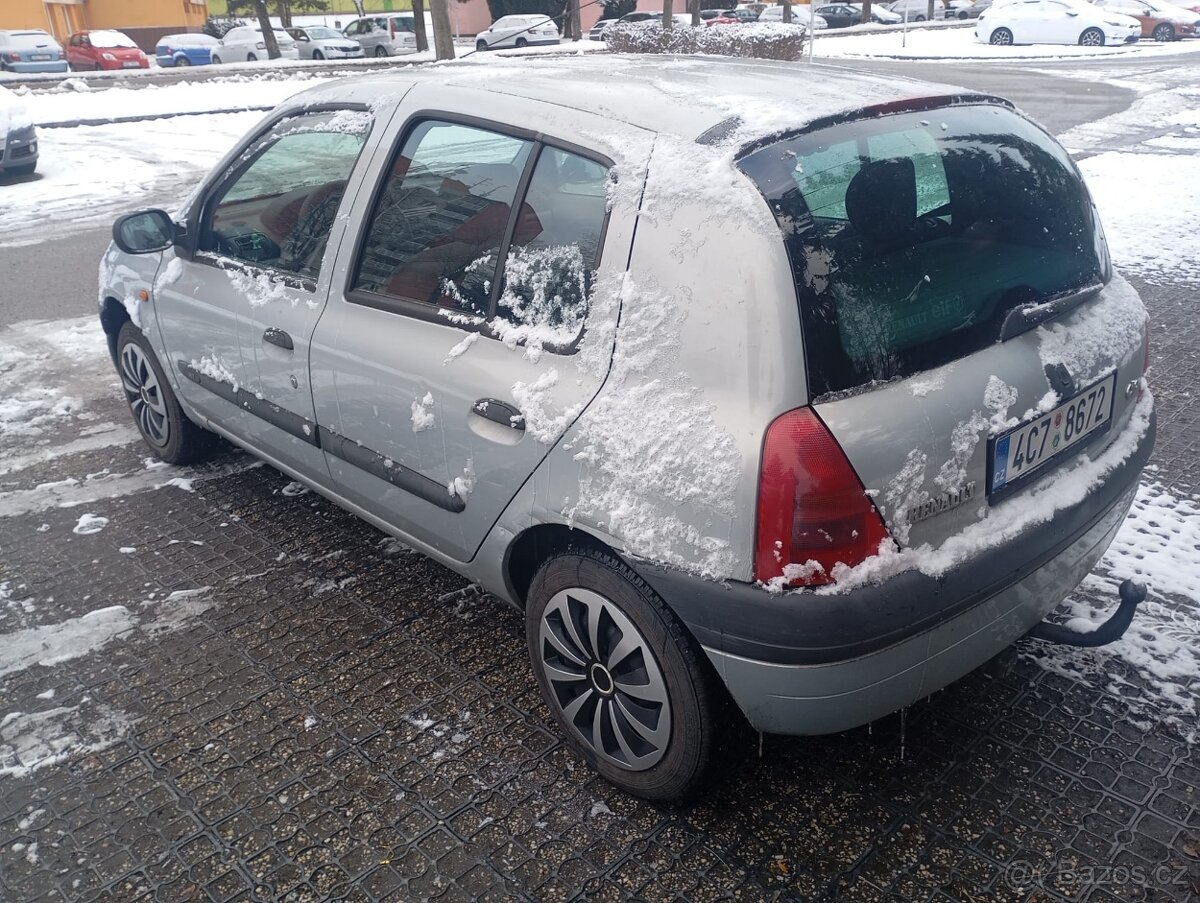 Renault Clio II 2000 - 7