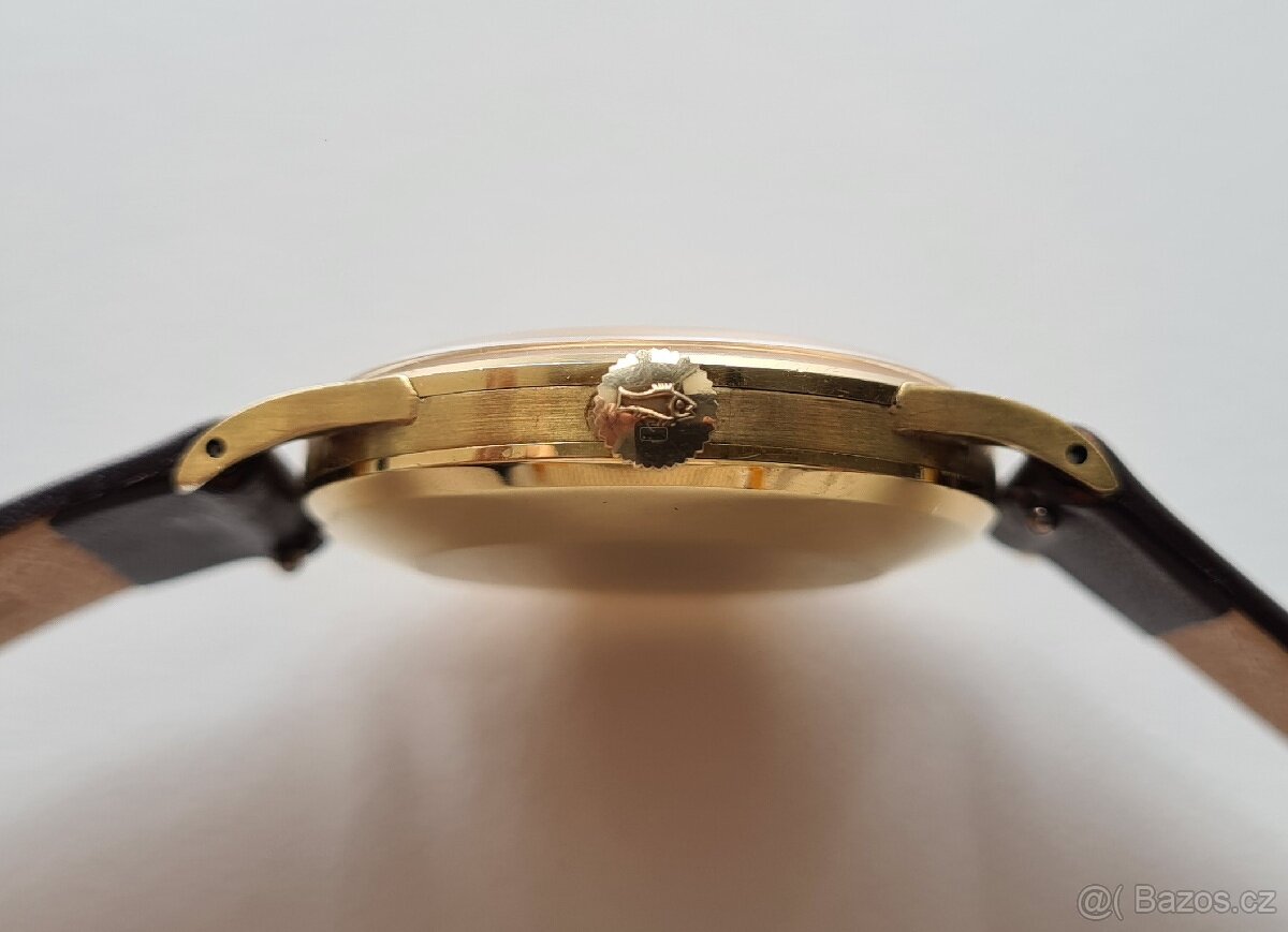 Zlaté náramkové hodinky IWC Schaffhausen Automatic 18K
- 7