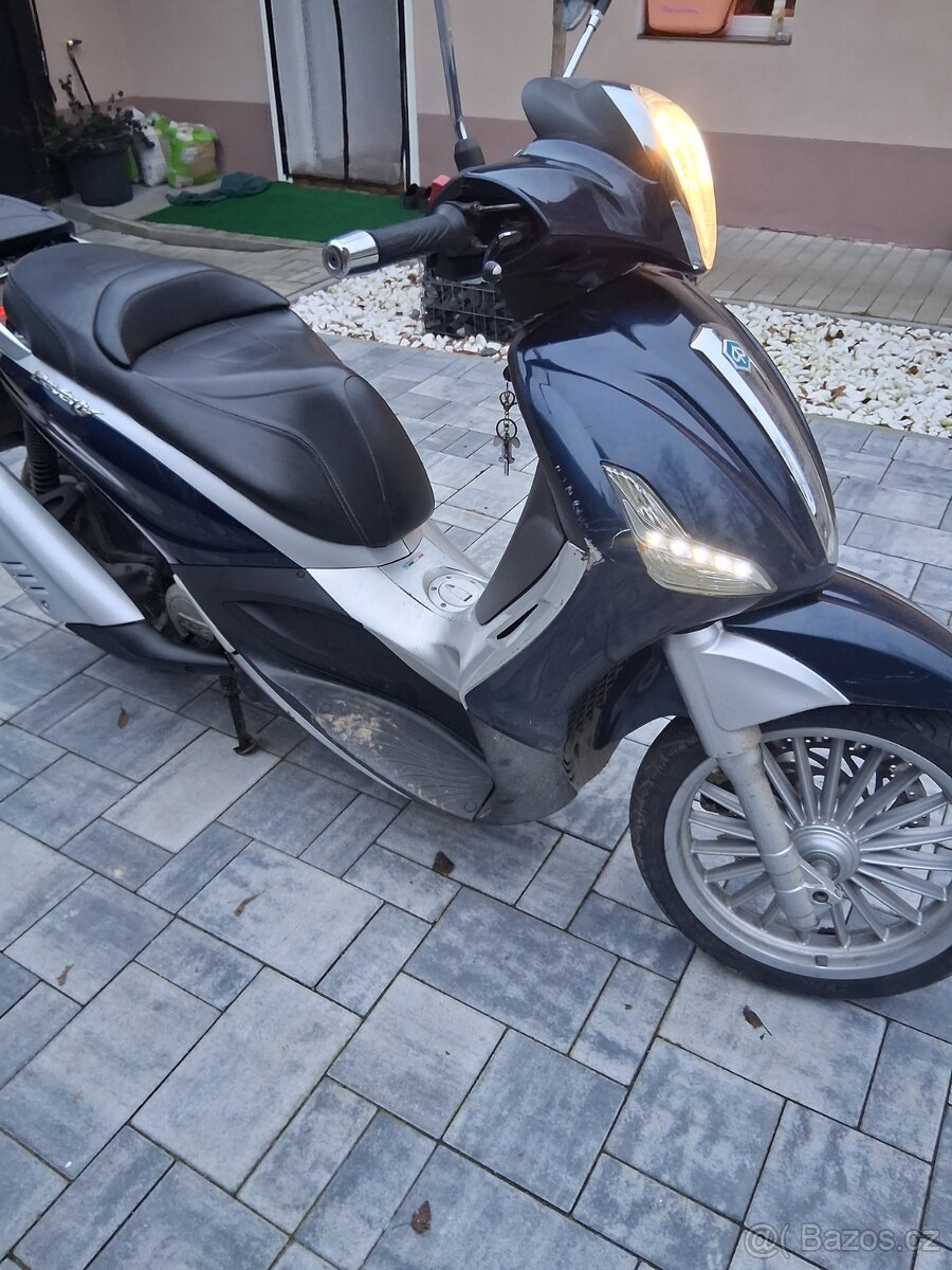 Piaggio Beverly 125 - 7