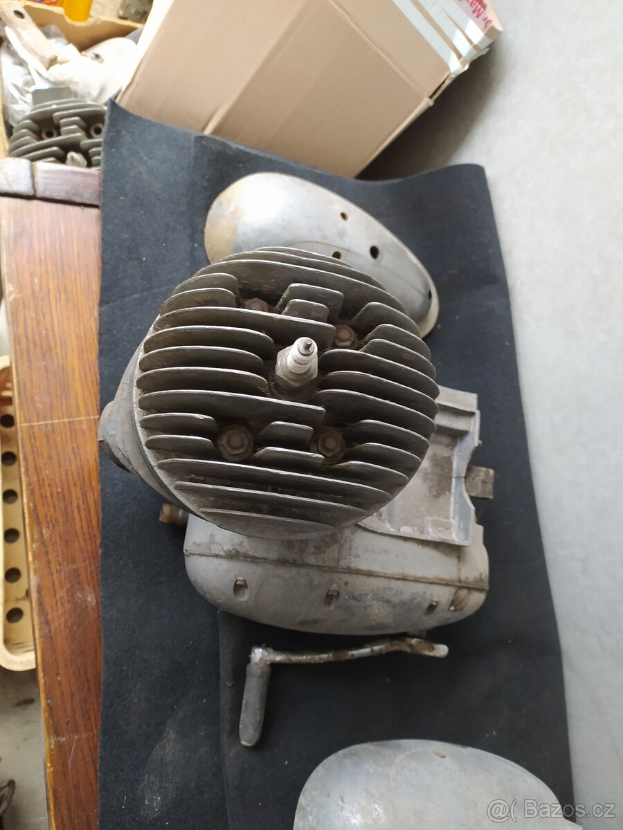 Motor Jawa ČZ 175 - 7