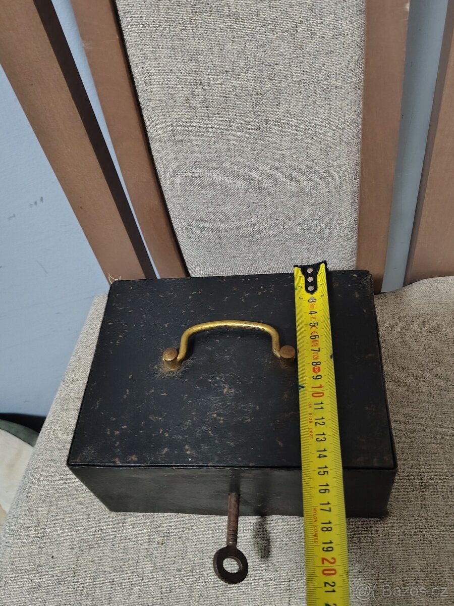 Příruční trezor pokladna - 7