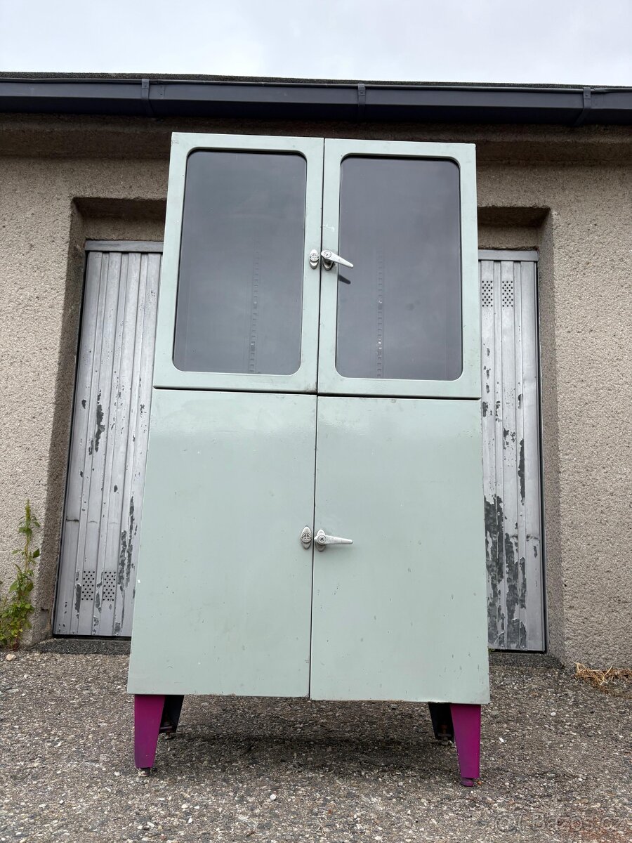 Lékařská skříň - 7