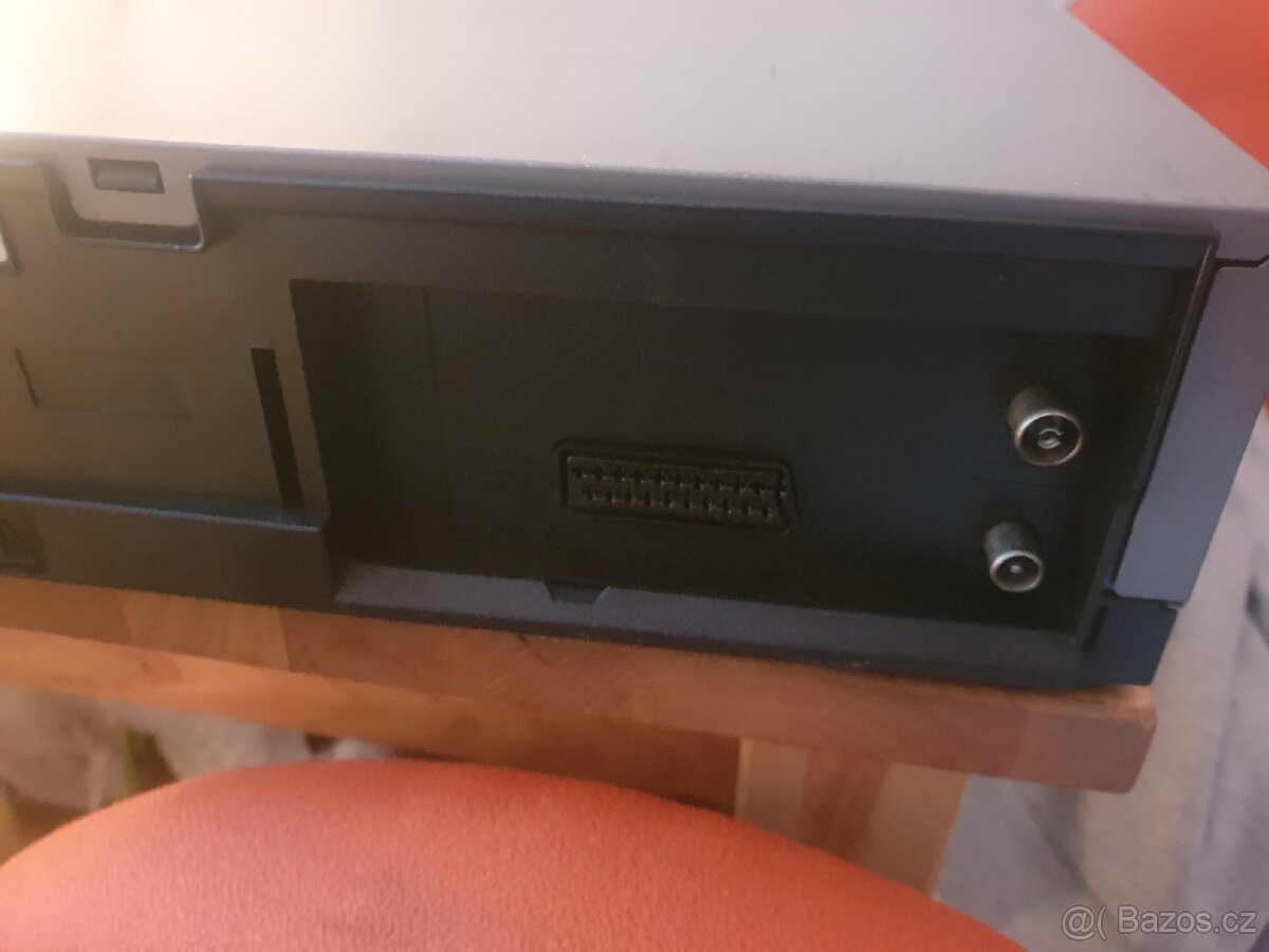 Videorekordér Silva Schneider VRC 211Y - 7