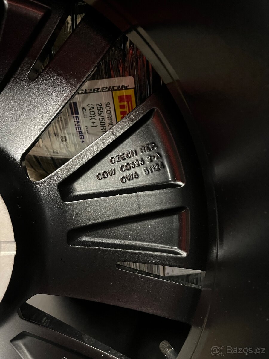 Enyaq/Elroq R19 Nová zimní sada Regulus - 7