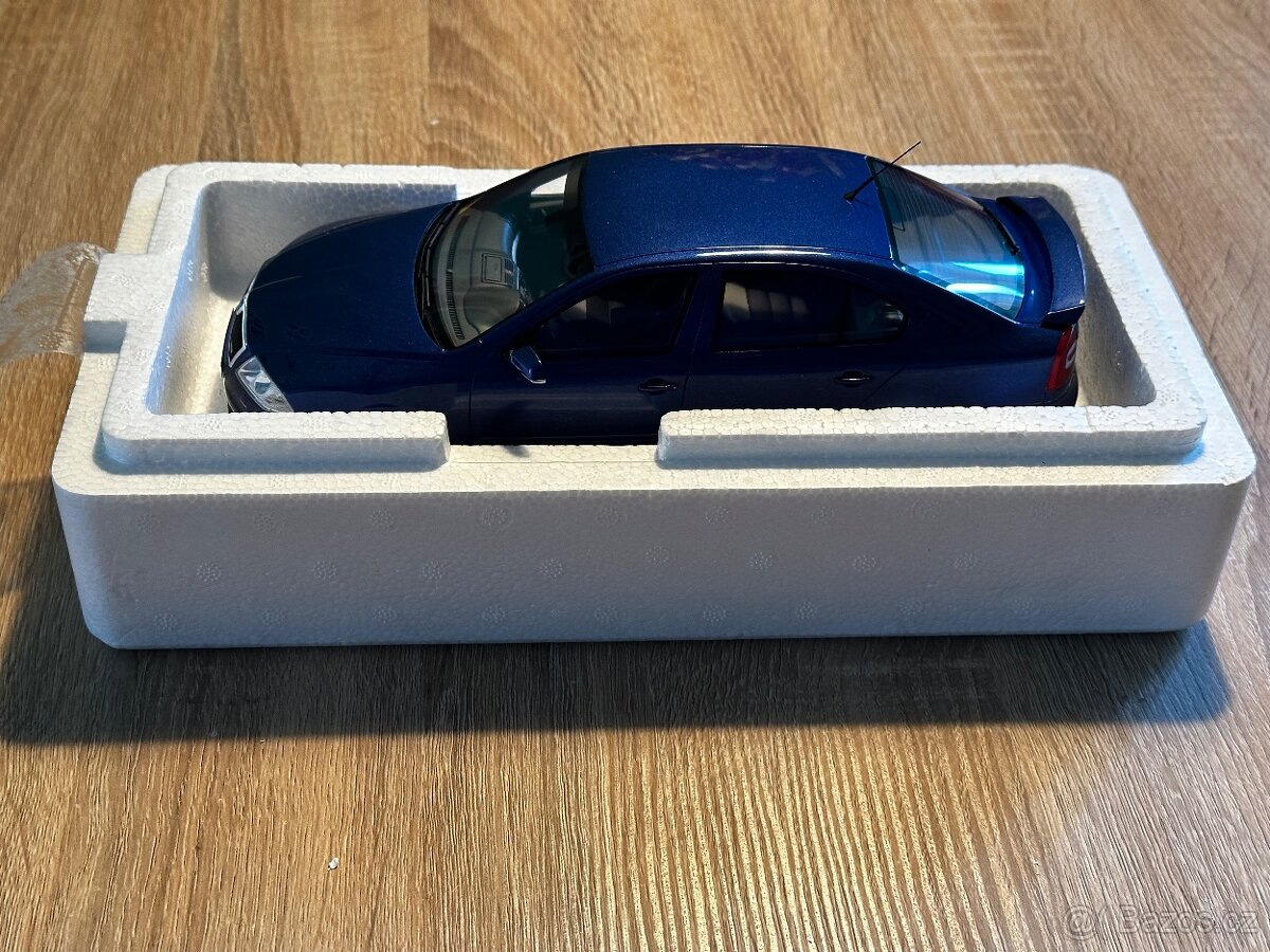 Škoda Octavia 2 RS Race Blue - 7