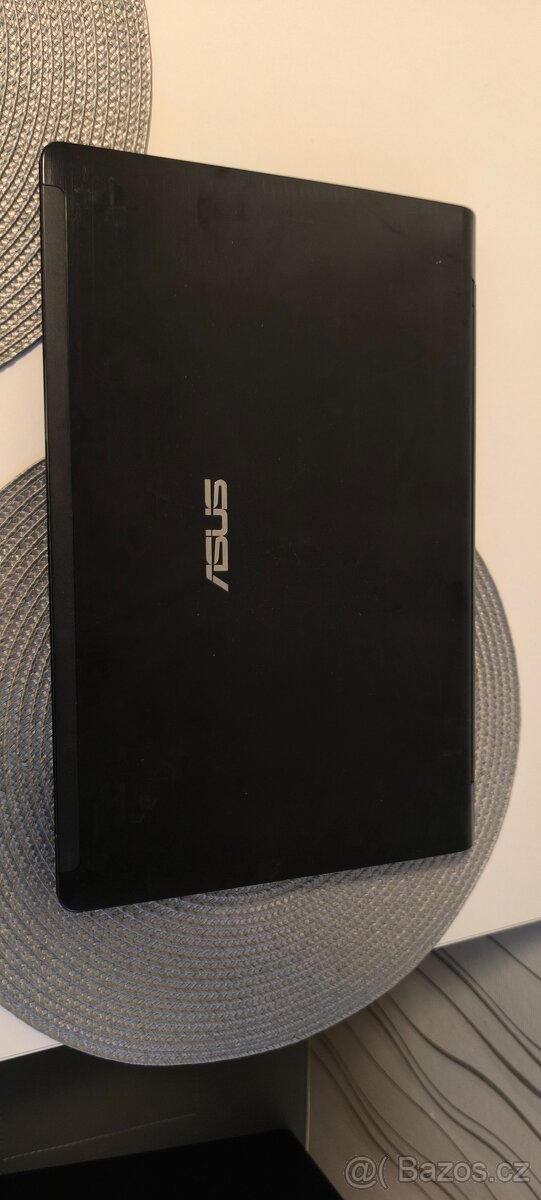 ASUS UL50 - 7