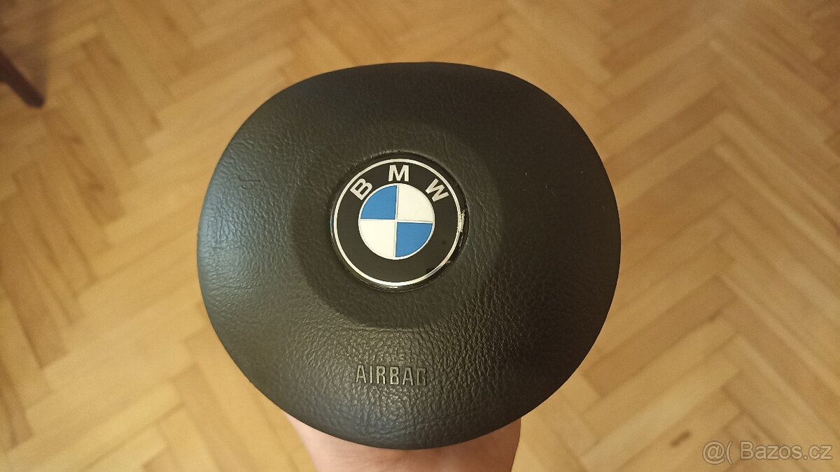 BMW e39 M5 přední blatníky s průduchy M5 - 7