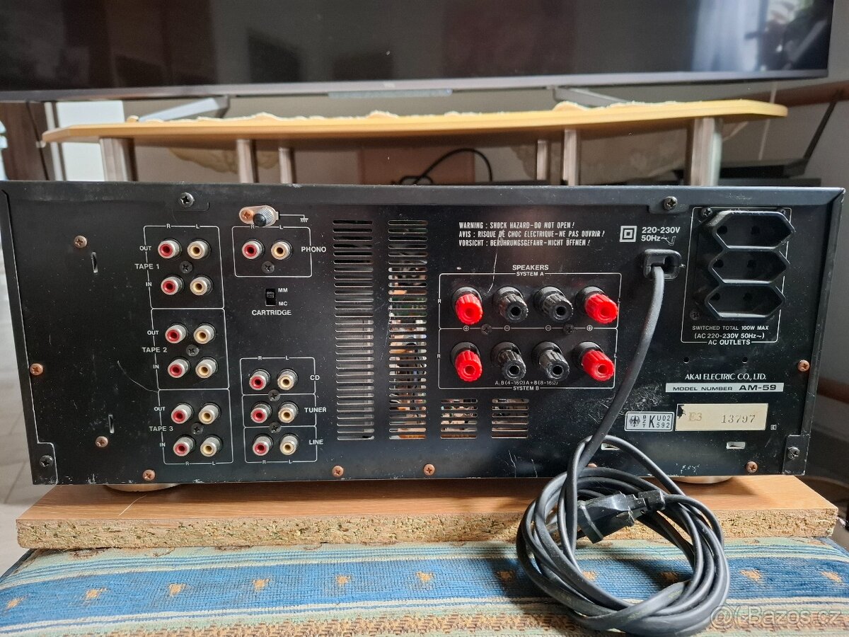Zesilovač Akai AM 59 - 7