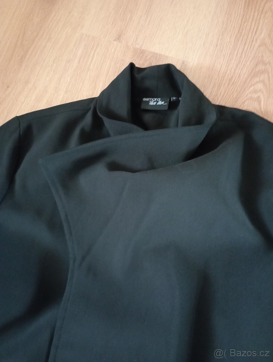 Jarní/ podzimní černý zavinovací kabátek - 7