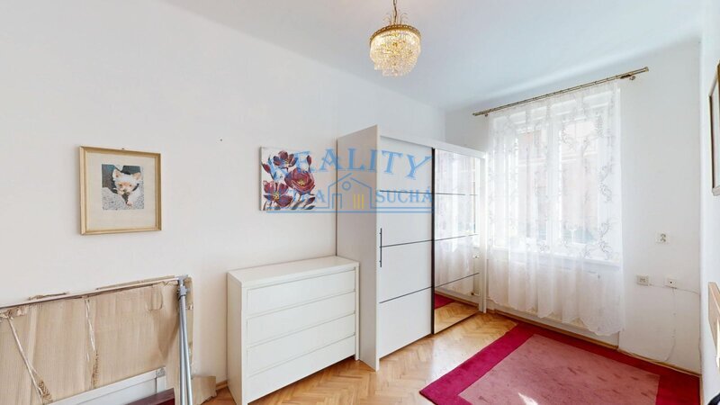 Prodej rodinného domu 212 m2, pozemek 122 m2, Libušina, Roud - 7