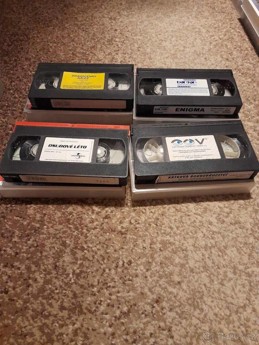 Prodám VHS kazety 16ks - 7