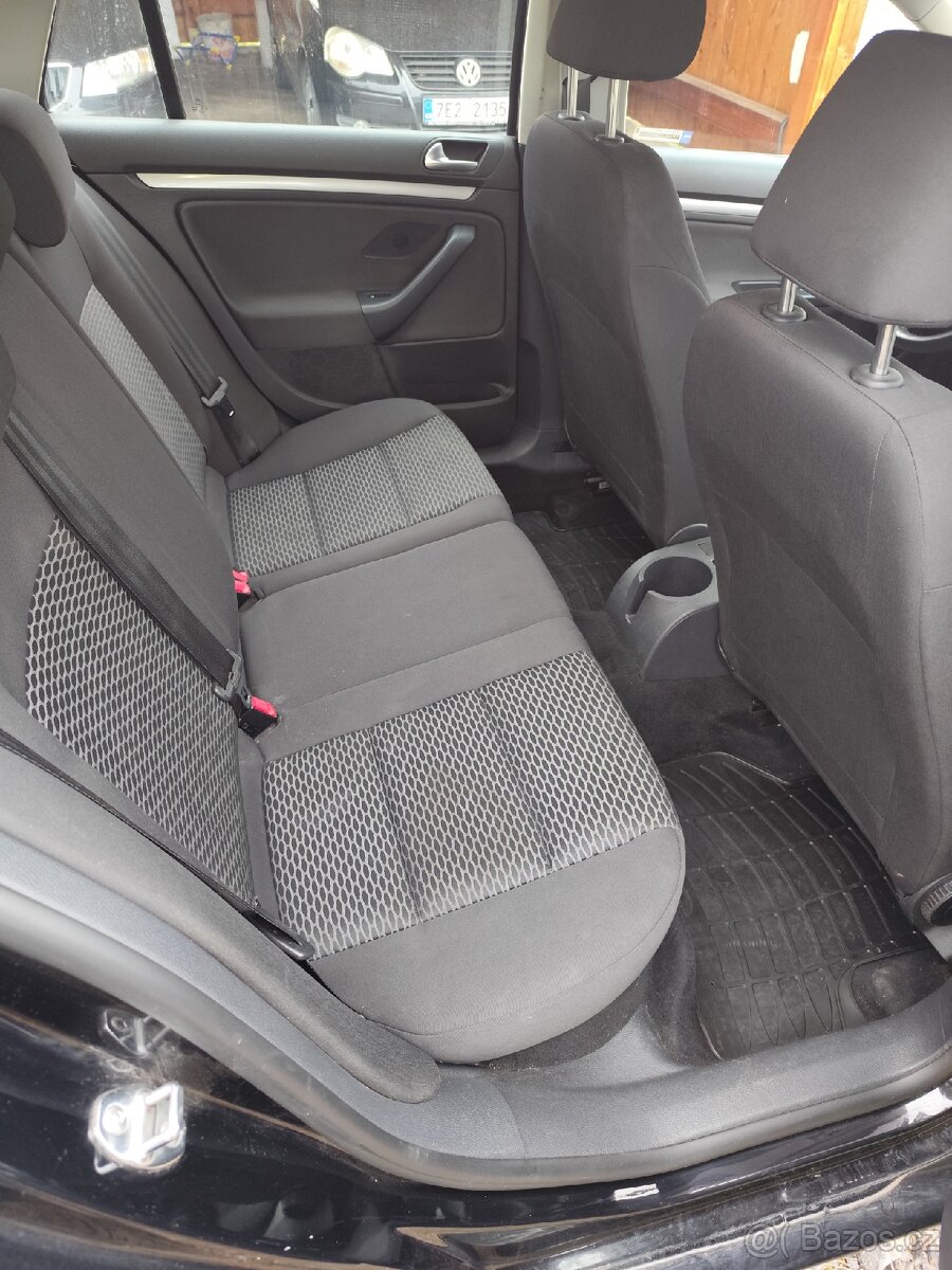 VW GOLF 1,6tdi 77kw 2011 - 7
