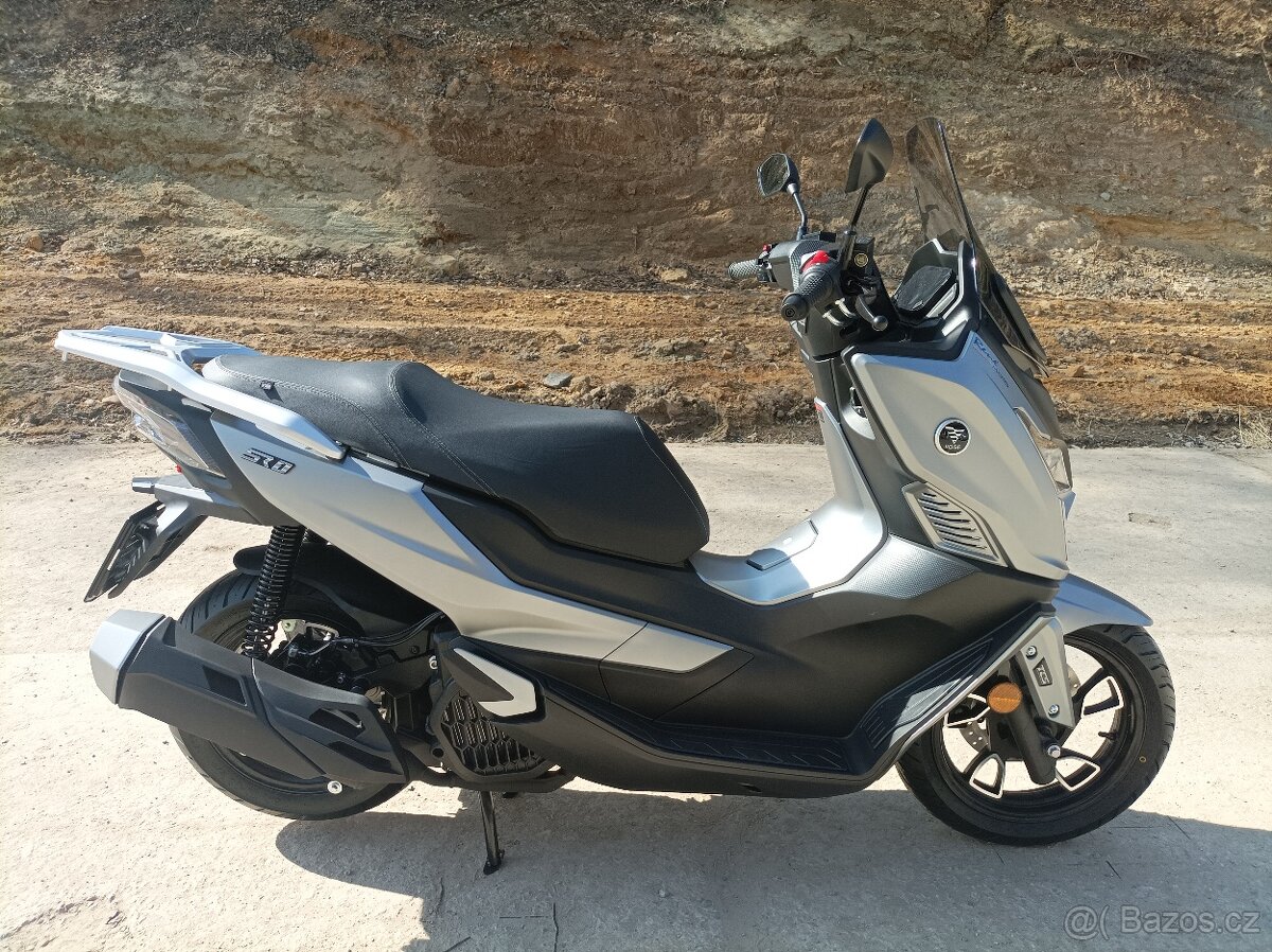 Skútr Voge SR1 125i GT - 7