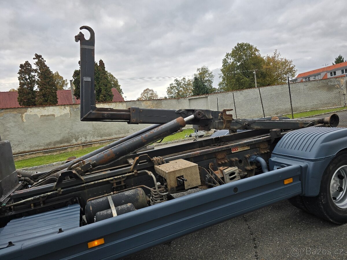 Mercedes Atego 1529. Hákový nosič kontejnerů - 7