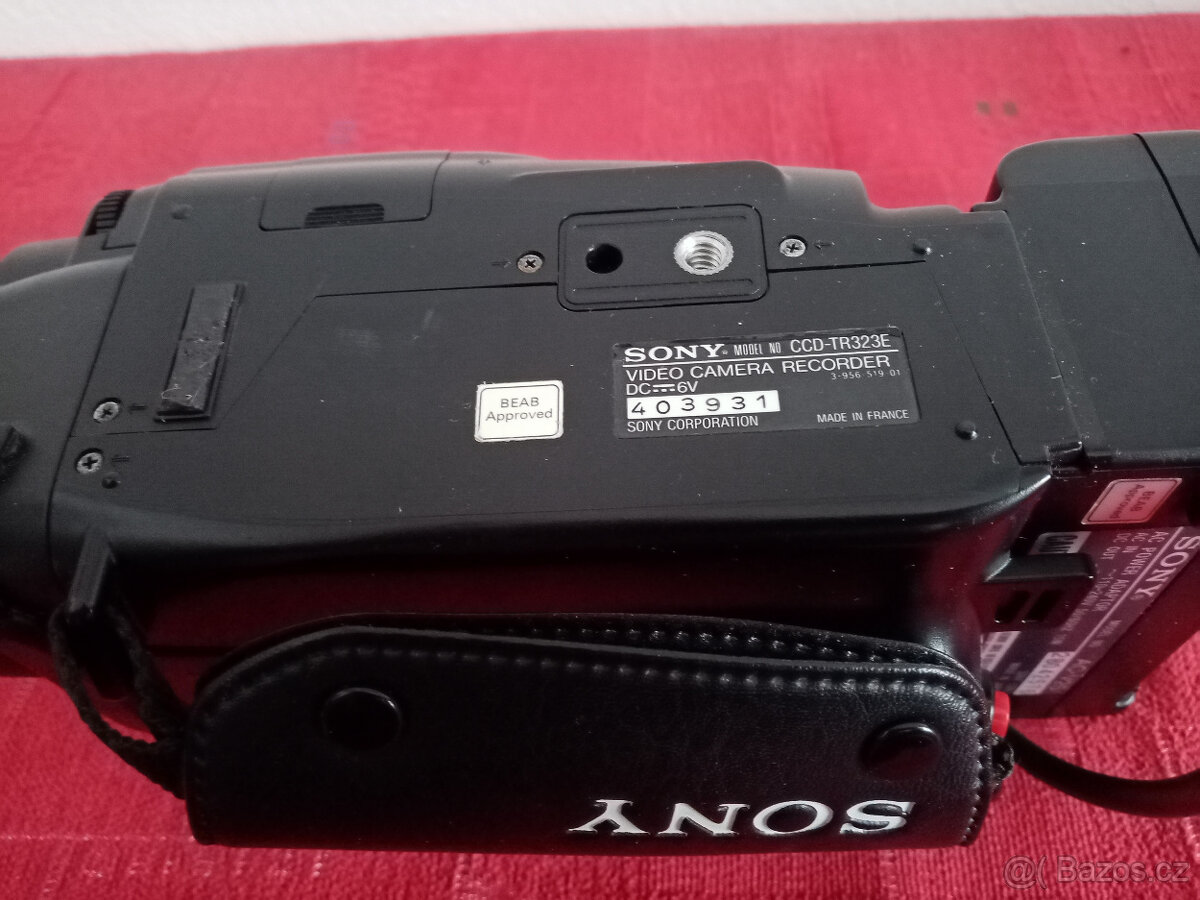 Sony Video Camera CCD-TR323E - 7